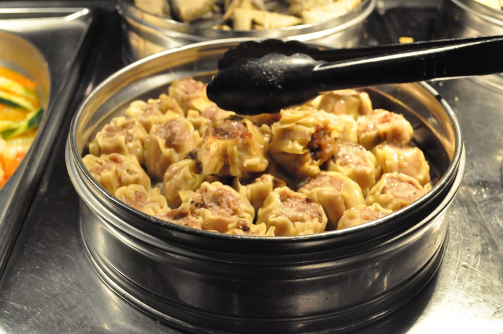 Cook-to-order hibachi grill with beef and vegetables